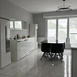 בית נופש Maison 3 Piscine Partagee *