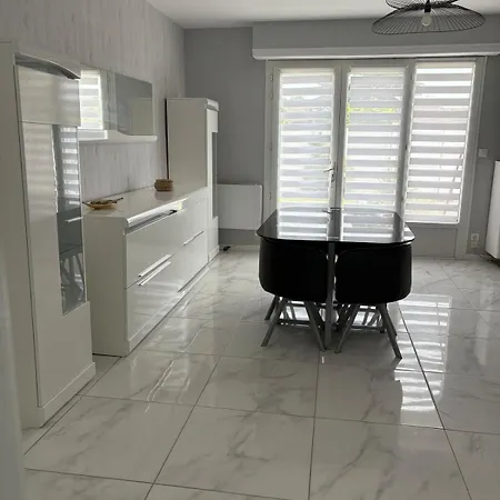 Dom wakacyjny Maison 3 Piscine Partagee *