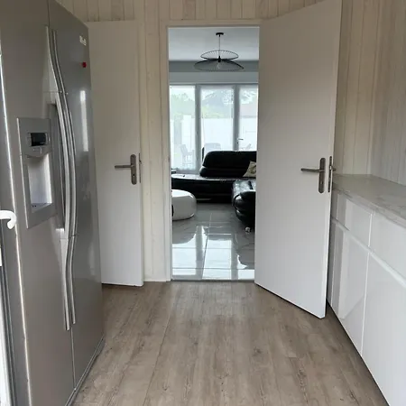 Hébergement de vacances Maison 3 Piscine Partagée