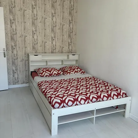 Hébergement de vacances Maison 3 Piscine Partagée